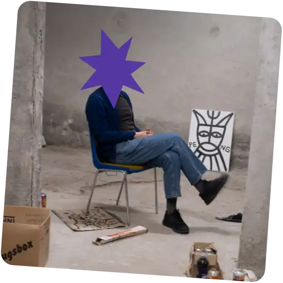 Streetart-Künstler PENG in seinem Atelier