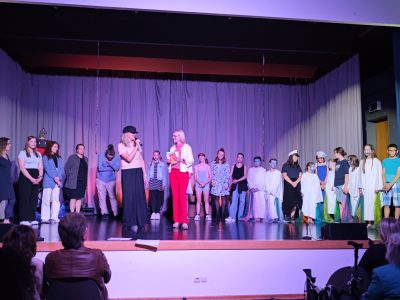 Leinen los für das Sommer-Theater des ASK Wetzlar – Große Premiere des Stücks „Sicherer Hafen Voraus“ der therapeutischen Theatergruppe